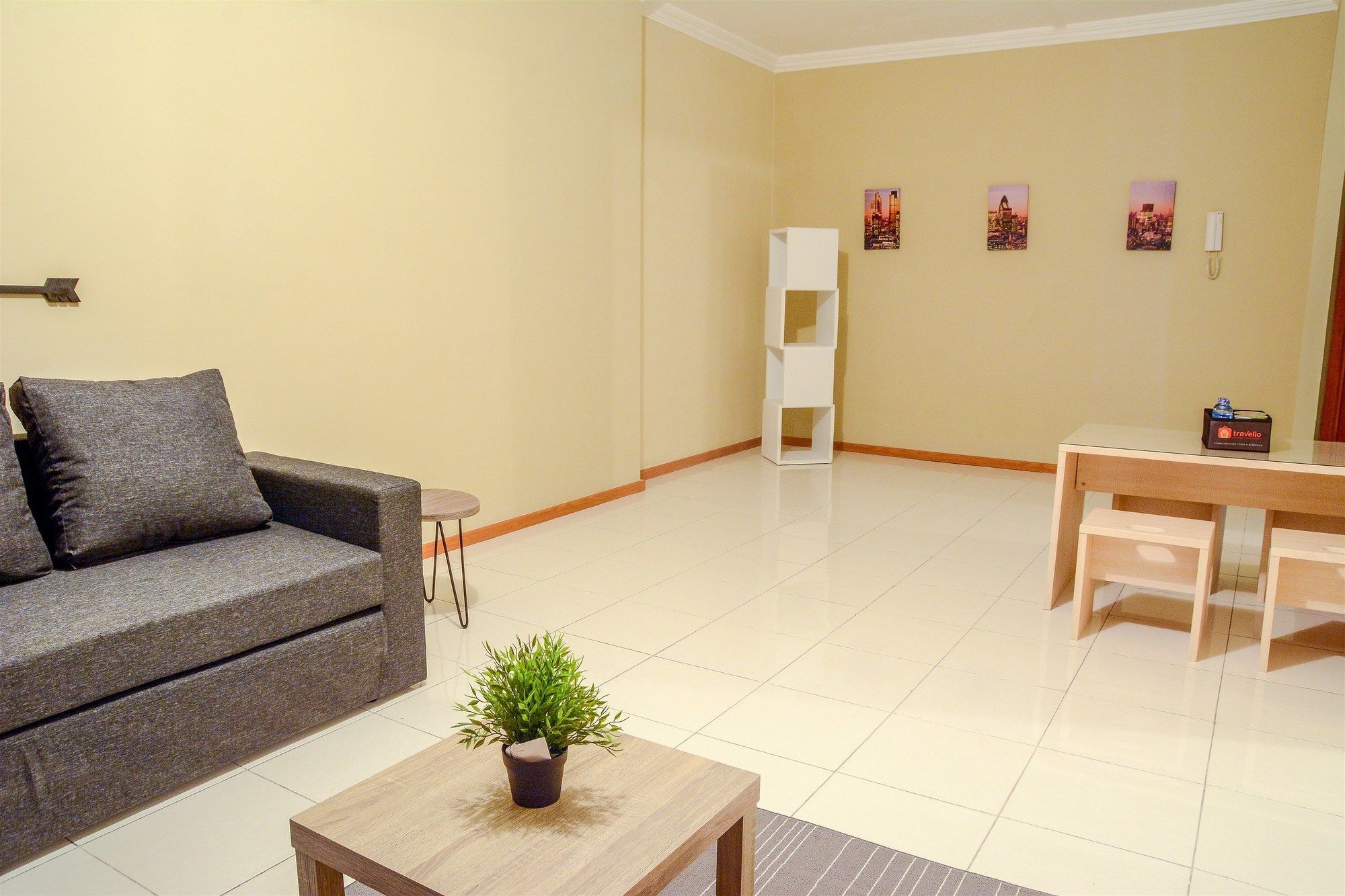3 Bedrooms Grand Palace Kemayoran By Travelio Apartemen